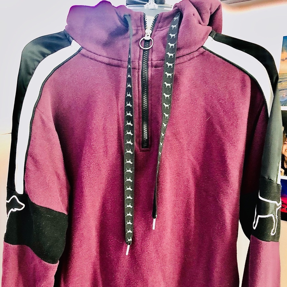 ★VS PINK Quarter-Zip Pullover ★